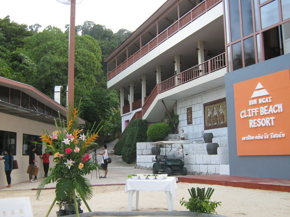Koh Ngai Cliff Beach Resort Exterior foto